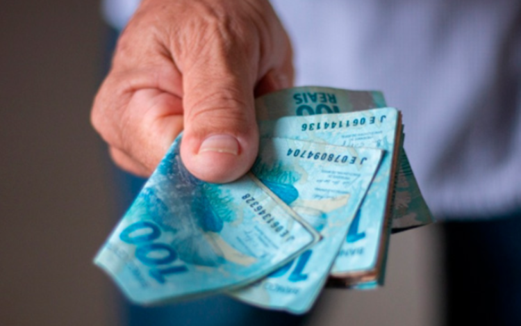 Lista de idosos que irão receber HOJE (08/05) mais de R$ 2.100,00 do Governo
