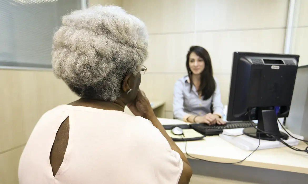 INSS Anuncia Novo Cronograma para Benefícios. Imagem: Agência Brasil.