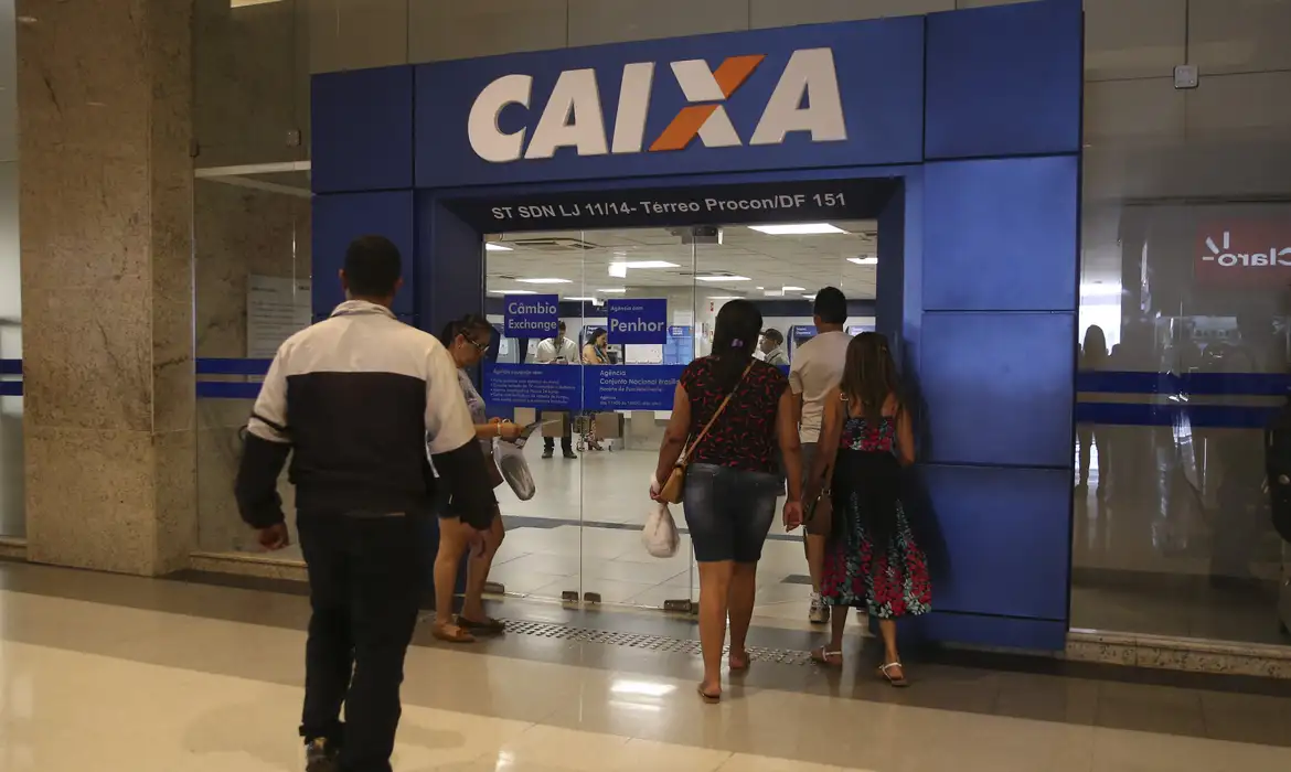 Compareça a Uma Agência da Caixa Econômica Federal e Solicite o Bloqueio Imediato de Sua Conta Bancária. Imagem: Agência Brasil.