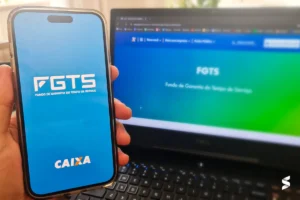 Tela de celular exibindo o aplicativo FGTS da Caixa Econômica Federal com logo em destaque.